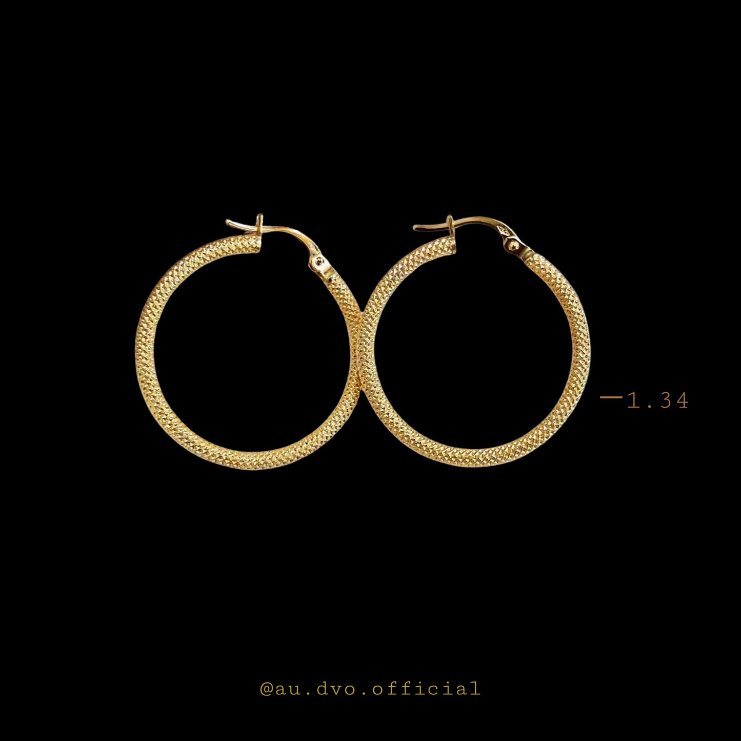 Gold Hoop Earrings Collection – Lightweight & Stylish Designs